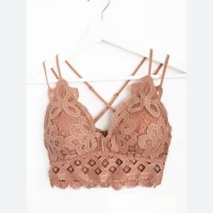 Lace Bralette in pink NWT